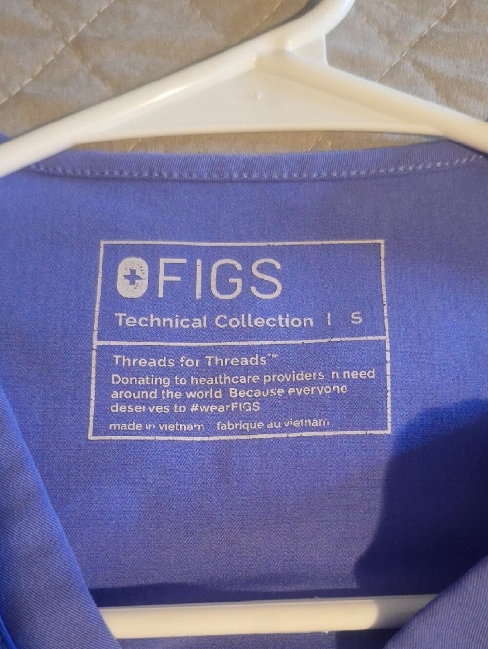 Figs Periwinkle V-Neck Scrub Top & Pants Set - Picture 3 of 6